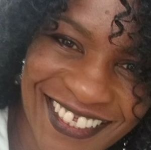 Meet your Posher, Deeanna